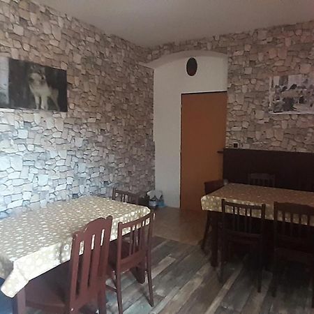 Penzion U Draci Skaly Hotel Svojse Buitenkant foto