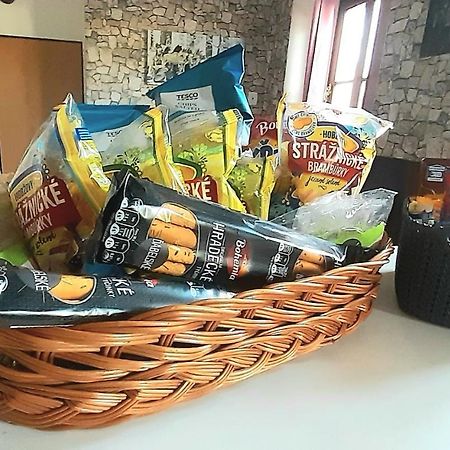 Penzion U Draci Skaly Hotel Svojse Buitenkant foto